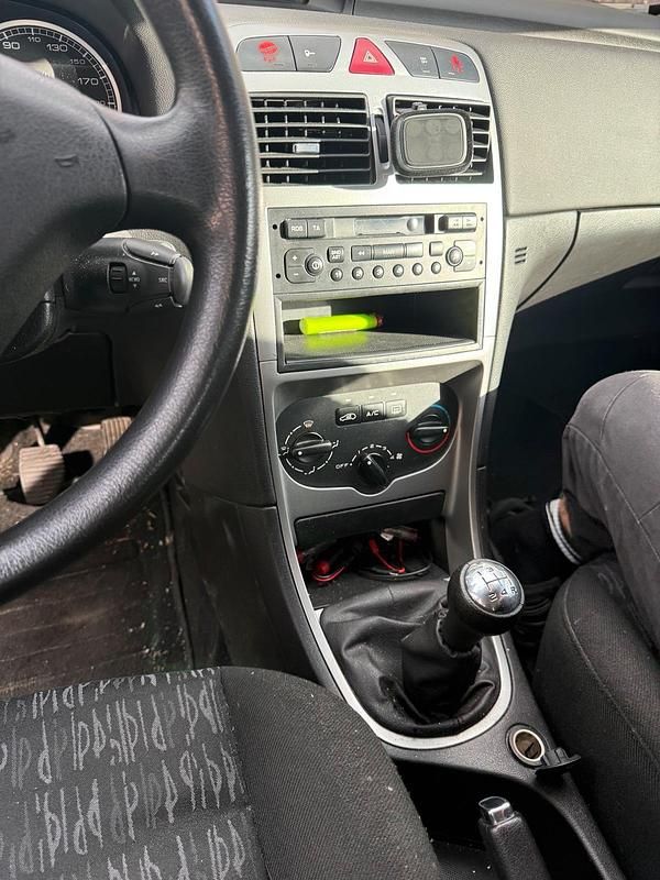 Gebraucht Peugeot 307 2004 Silber Kleinwagen