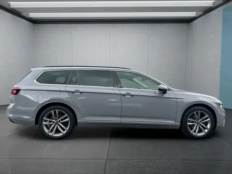 Gebraucht VW Passat 2023 Grau Kombi