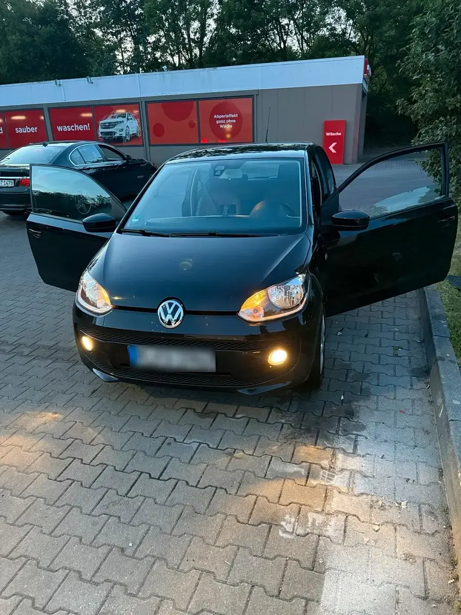 Gebraucht VW up! 75 PS (55 kW) 2012 Schwarz Kleinwagen