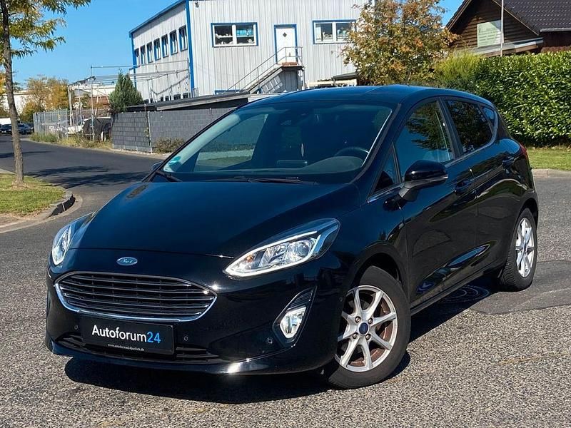 Schwarz Gebraucht 2018 Ford Fiesta Titanium Kleinwagen | 12.999 € (Guter Preis) - Bild 1/4
