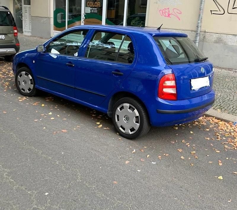 Blau Gebraucht 2003 Skoda Fabia Kleinwagen | 900 € (Guter Preis) - Bild 1/1