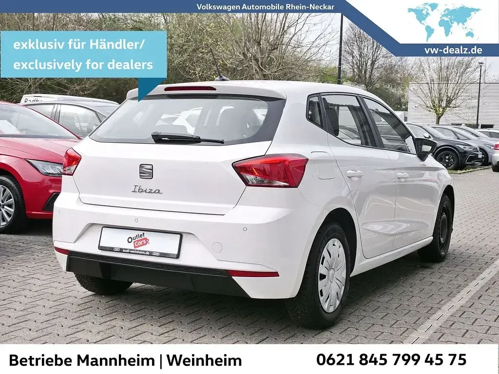 Używany Seat Ibiza Reference 80 KM (58 kW) 2022 Biały Hatchback