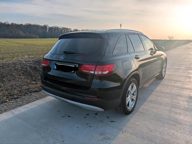 Gebraucht Mercedes GLC220 170 PS (125 kW) 2016 Schwarz SUV