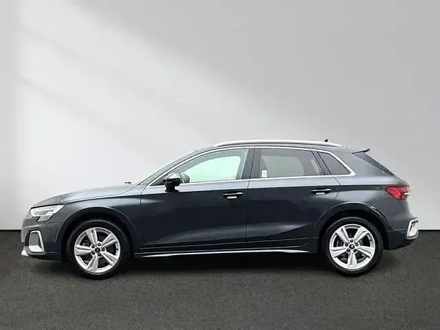 Gebraucht Audi A3 Ambiente 150 PS (110 kW) 2025 Manhattangrau metallic Limousine
