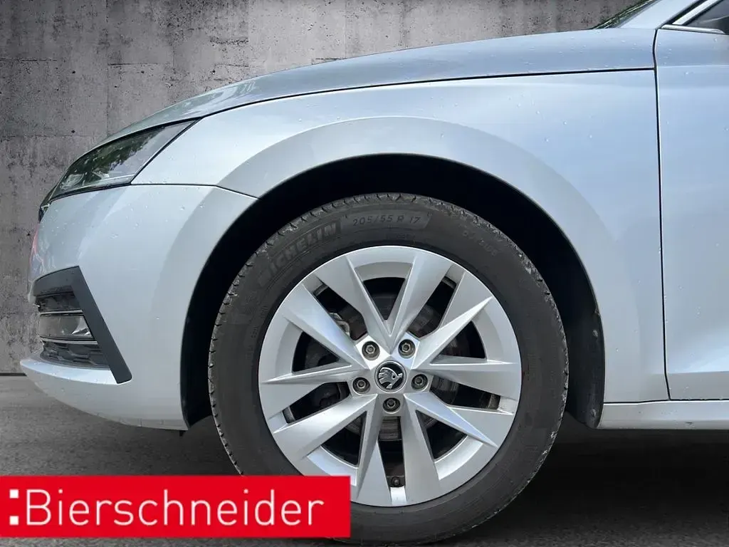 Gebraucht Skoda Octavia Style 150 PS (110 kW) 2022 Silber Kombi