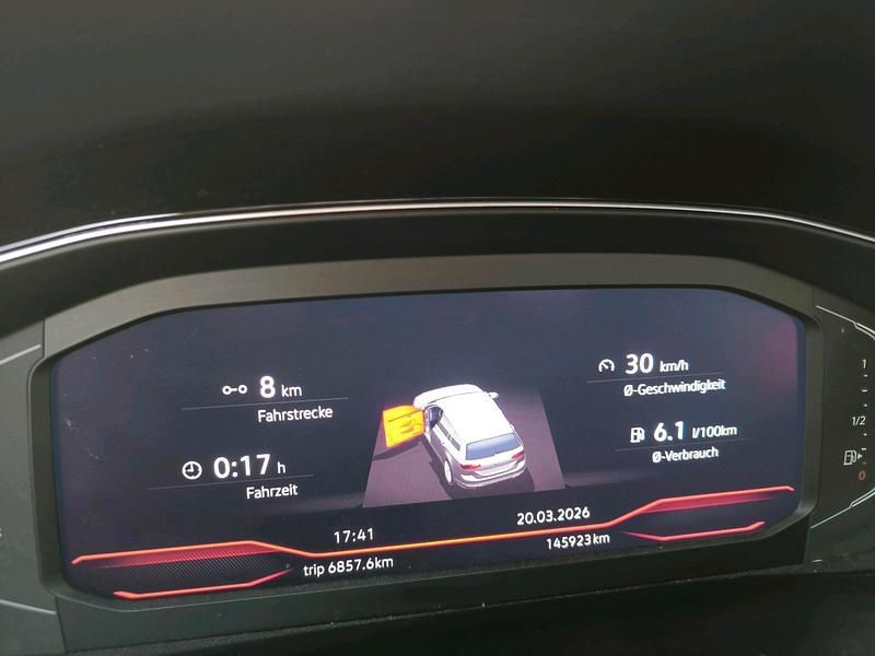 Gebraucht VW Passat 150 PS (110 kW) 2022 Schwarz Kombi