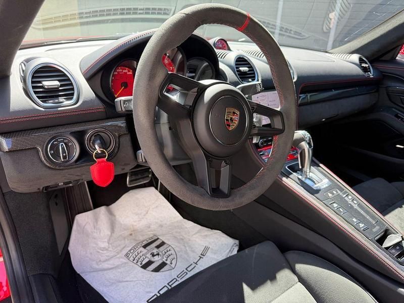 Gebraucht Porsche Cayman GT4 420 PS (308 kW) 2023 Rot Coupé