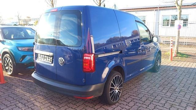 Gebraucht VW Caddy 131 PS (96 kW) 2020 Indienblau indienblau Van / Kleinbus