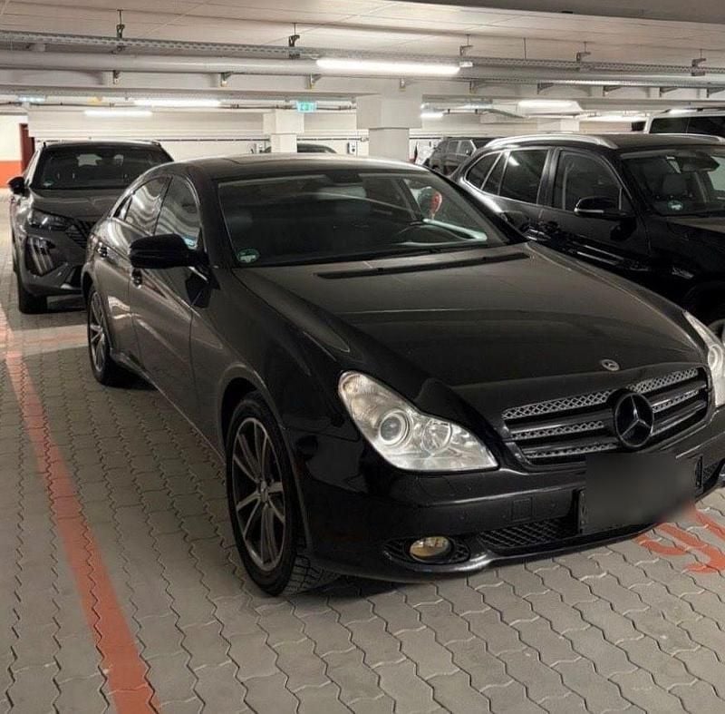 Schwarz Gebraucht 2010 Mercedes CLS350 Coupé | 12.000 € (Fairer Preis) - Bild 1/4