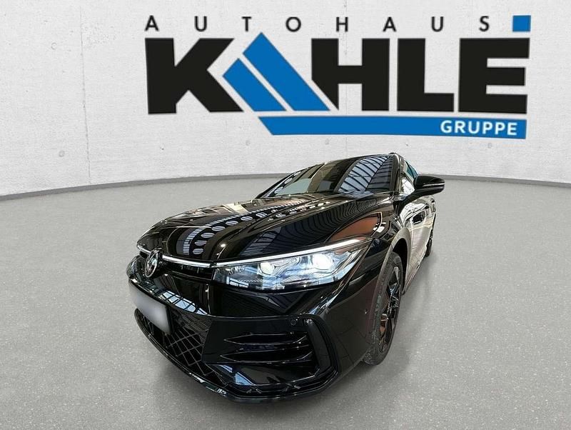 Neu VW Passat R-line 150 PS (110 kW) 2026 Grenadillschwarz metallic Kombi