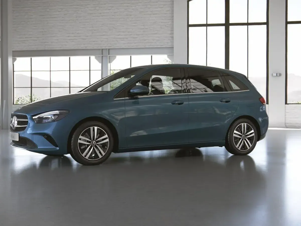 Używany Mercedes E250 160 KM (117 kW) 2022 Niebieski Sedan/Limuzyna