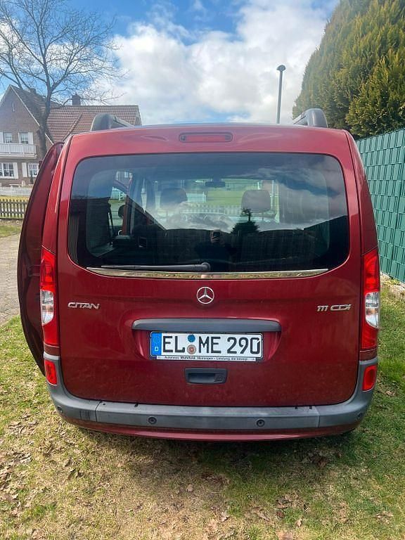Gebraucht Mercedes Citan 111 110 PS (80 kW) 2015 Rot Van / Kleinbus