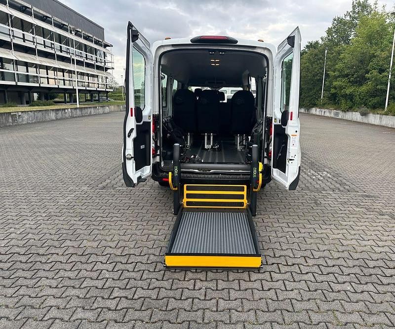 Weiß Gebraucht 2021 Ford Transit Limousine | 22.999 € - Bild 1/4