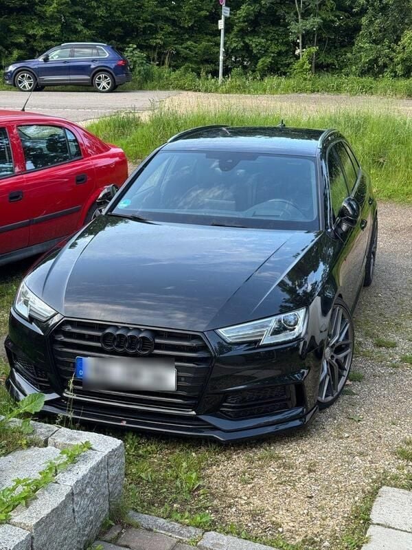 Schwarz Gebraucht 2016 Audi A4 Ambiente Kombi | 18.899 € (Fairer Preis) - Bild 1/4