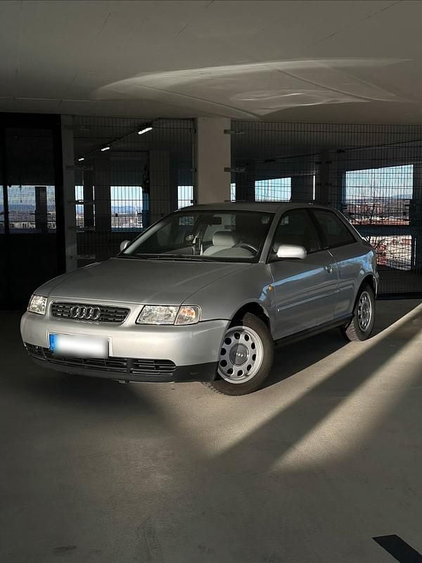 Gebraucht Audi A3 101 PS (74 kW) 1998 Silber Kleinwagen