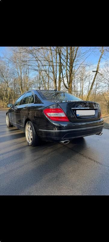 Gebraucht Mercedes C300 Avantgarde 231 PS (169 kW) 2010 Schwarz Limousine