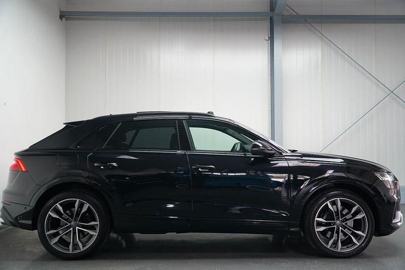 Gebraucht Audi SQ8 Sport 435 PS (319 kW) 2020 Schwarz SUV