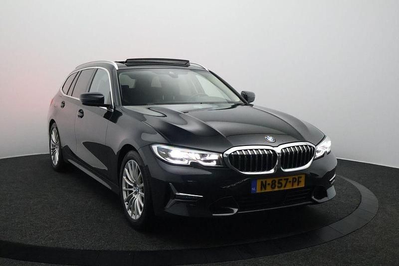Gebraucht BMW 320 Executive 190 PS (139 kW) 2020 Schwarz Kombi