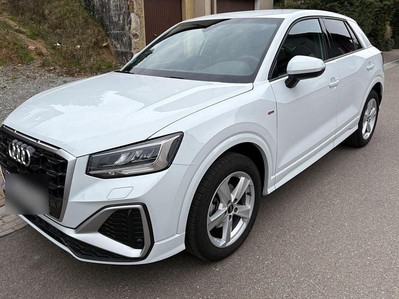 Gebraucht Audi Q2 S-Line 150 PS (110 kW) 2025 Weiß SUV