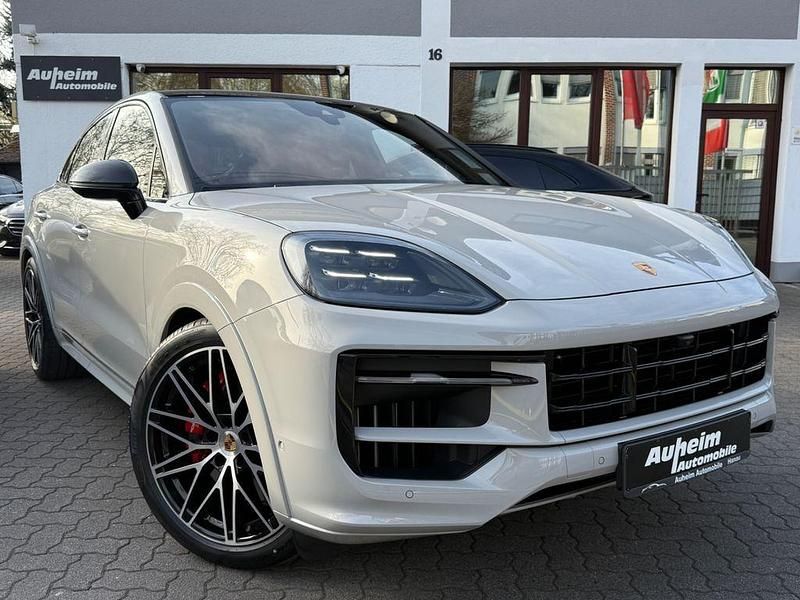 Grau Neu 2025 Porsche Cayenne Coupe Coupé | 169.575 € - Bild 1/4