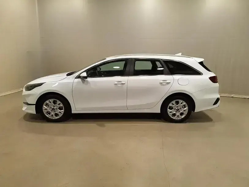Neu Kia Ceed Sportswagon 140 PS (102 kW) 2025 Casa white Kombi