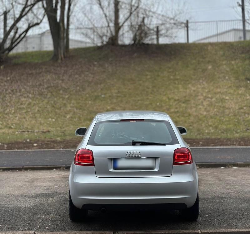Gebraucht Audi A3 105 PS (77 kW) 2009 Silber Kleinwagen