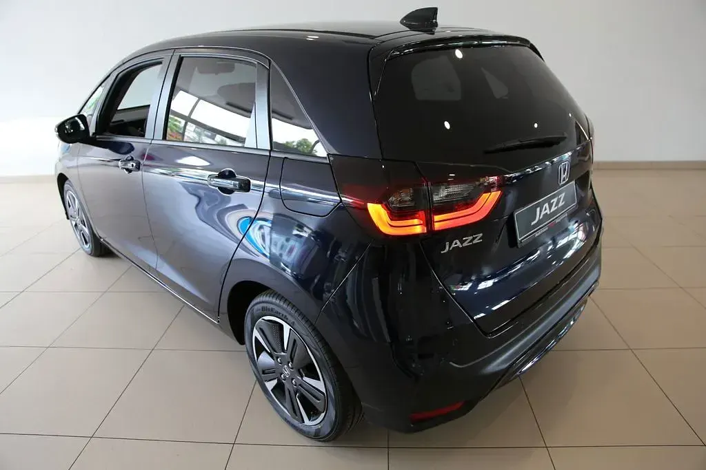 Gebraucht Honda Jazz Advance 107 PS (78 kW) 2025 Midnight blue beam m Kleinwagen