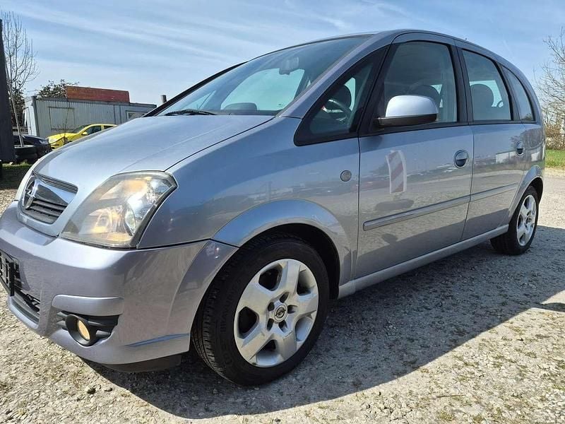 Gebraucht Opel Meriva Innovation 105 PS (77 kW) 2009 Lichtsilber m2 Van / Kleinbus