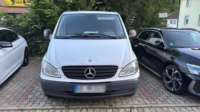 Weiß Gebraucht 2008 Mercedes Vito Van / Kleinbus | 2.180 € - Bild 1/4