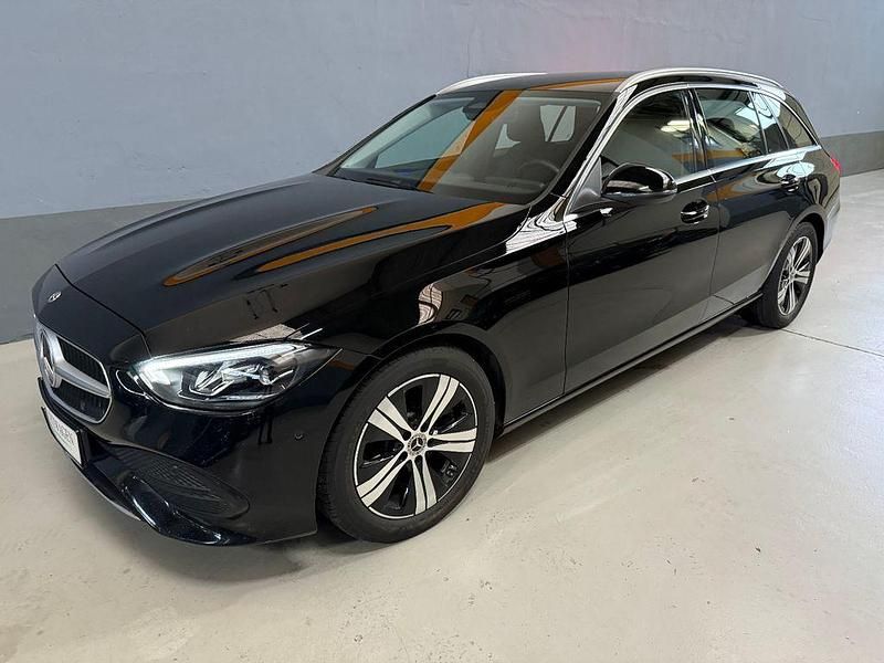 Schwarz Gebraucht 2022 Mercedes C220 Avantgarde Limousine | 27.690 € (Superpreis) - Bild 1/4