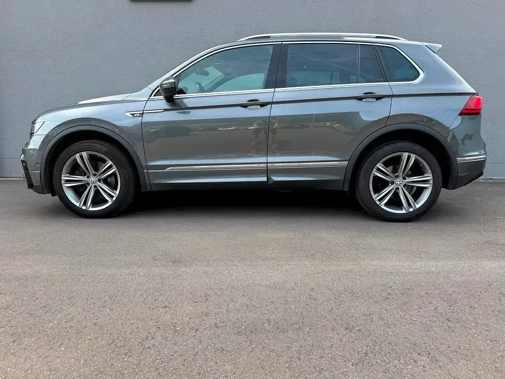 Gebraucht VW Tiguan Highline 190 PS (139 kW) 2020 Grau SUV