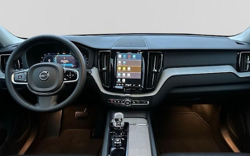 Gebraucht Volvo XC60 Plus 250 PS (183 kW) 2024 Blau SUV