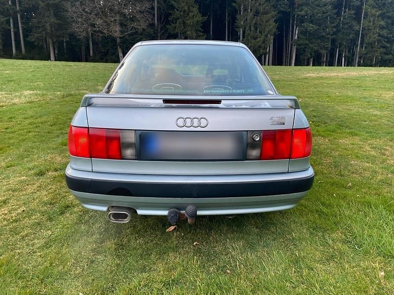 Gebraucht Audi 80 115 PS (84 kW) 1992 Silber Limousine