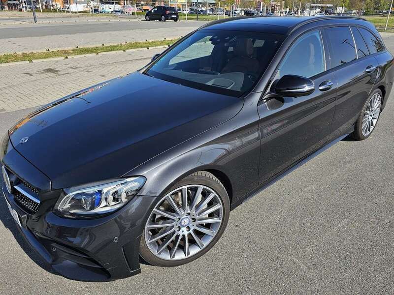 Grau Gebraucht 2020 Mercedes C300 AMG line Kombi | 28.990 € (Guter Preis) - Bild 1/4