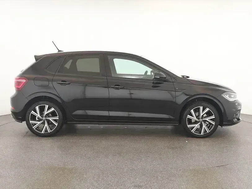 Gebraucht VW Polo R-line 116 PS (85 kW) 2024 Deep black perleffekt Kleinwagen