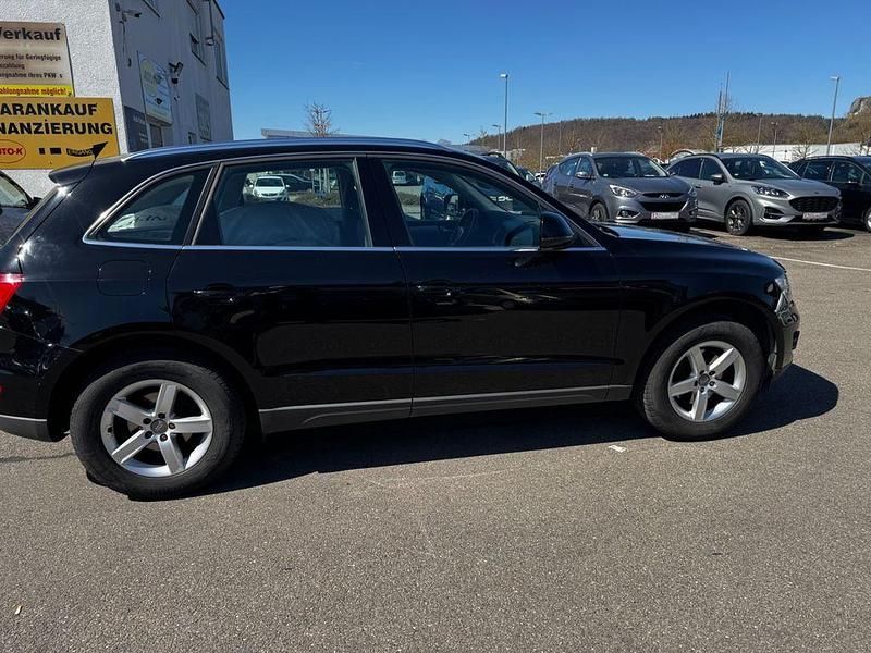 Second-hand Audi Q5 Design 143 CP (105 kW) 2011 Negru SUV