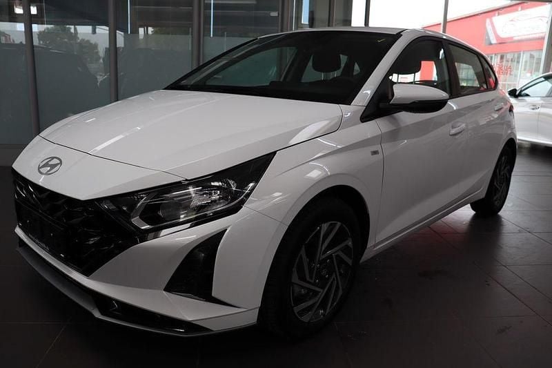 Weiß Gebraucht 2024 Hyundai i20 Limousine | 17.680 € (Guter Preis) - Bild 1/4