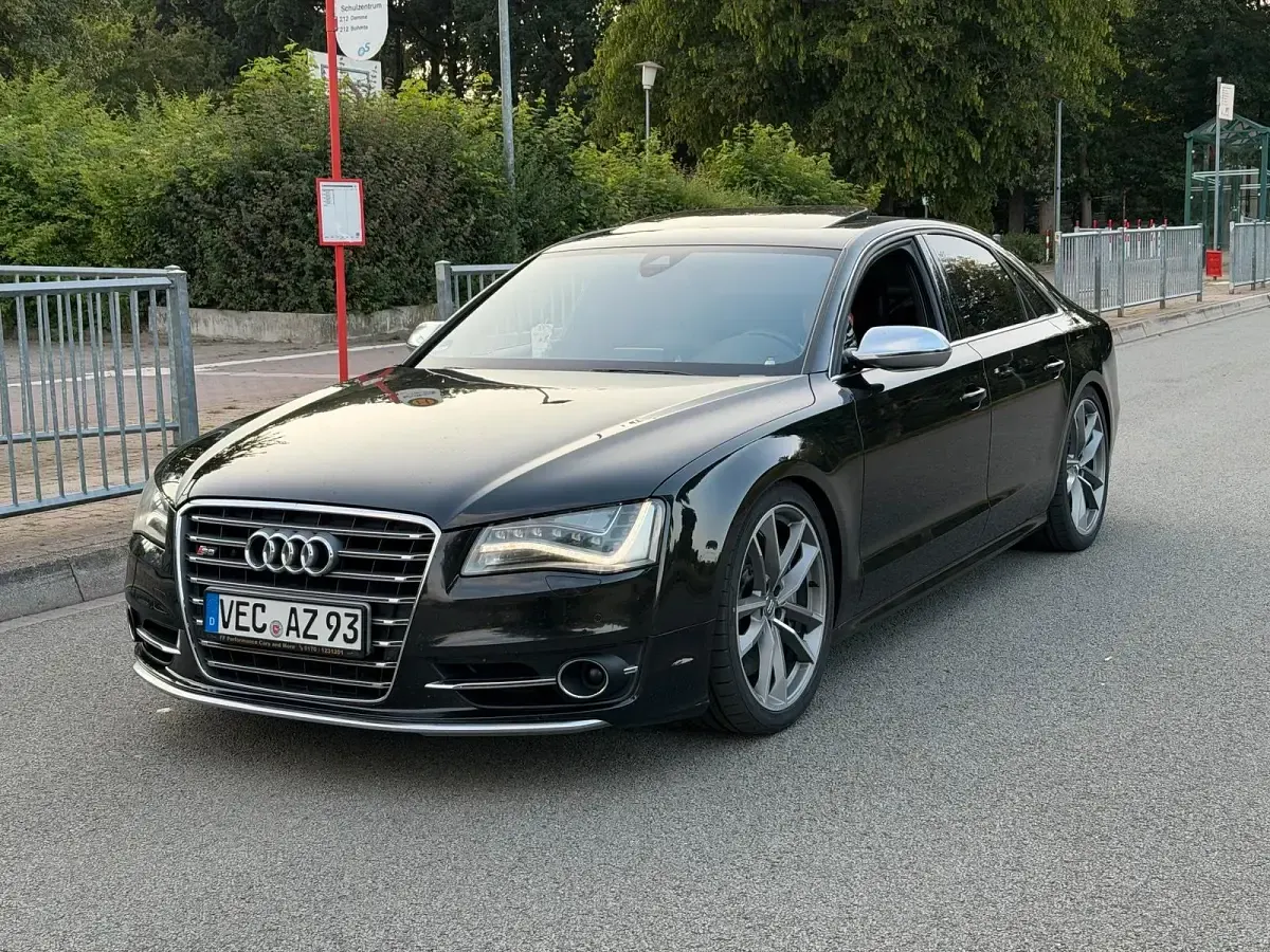 Gebraucht Audi S8 520 PS (382 kW) 2013 Schwarz Limousine