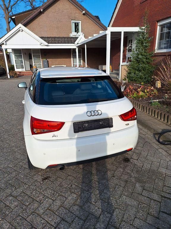 Gebraucht Audi A1 Ambition 90 PS (66 kW) 2014 Weiß Kleinwagen