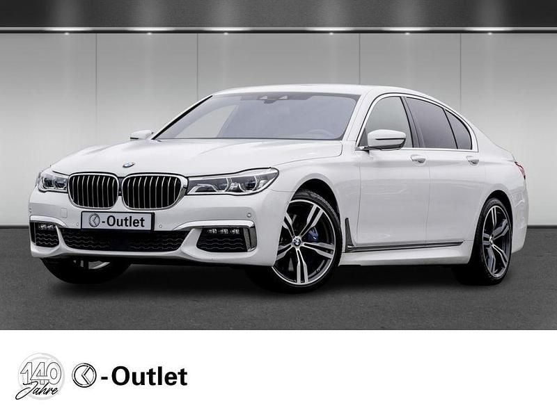 Weiss Gebraucht 2017 BMW 750 Sport Line Limousine | 28.900 € (Fairer Preis) - Bild 1/4