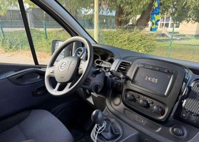 Gebraucht Opel Vivaro S 125 PS (91 kW) 2017 Grau Van / Kleinbus