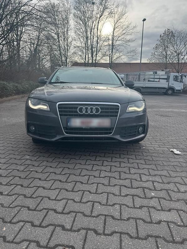 Second-hand Audi A4 140 CP (102 kW) 2011 Negru Break
