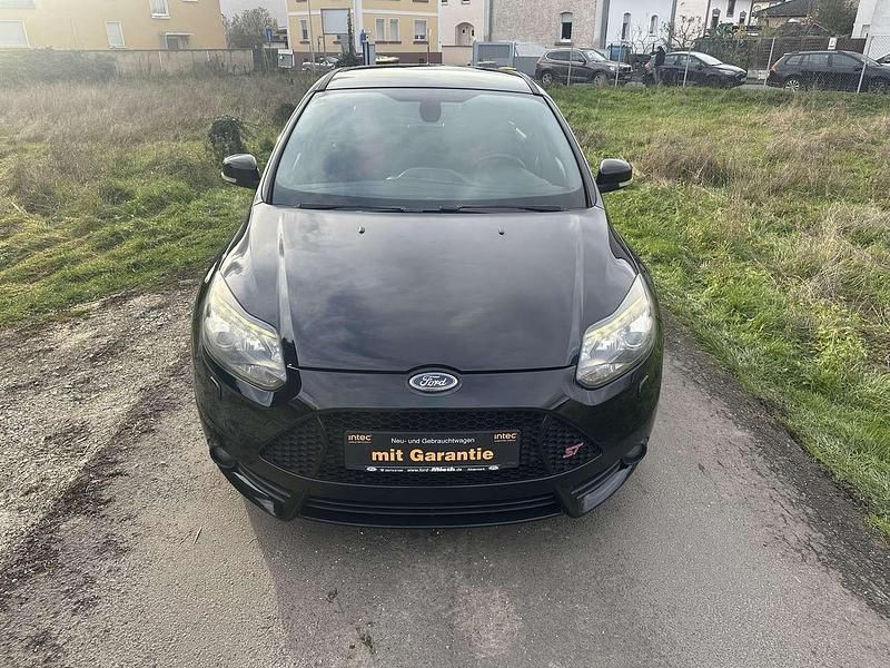 Gebraucht Ford Focus ST 250 PS (183 kW) 2013 Pantherschwarz metallic Kleinwagen