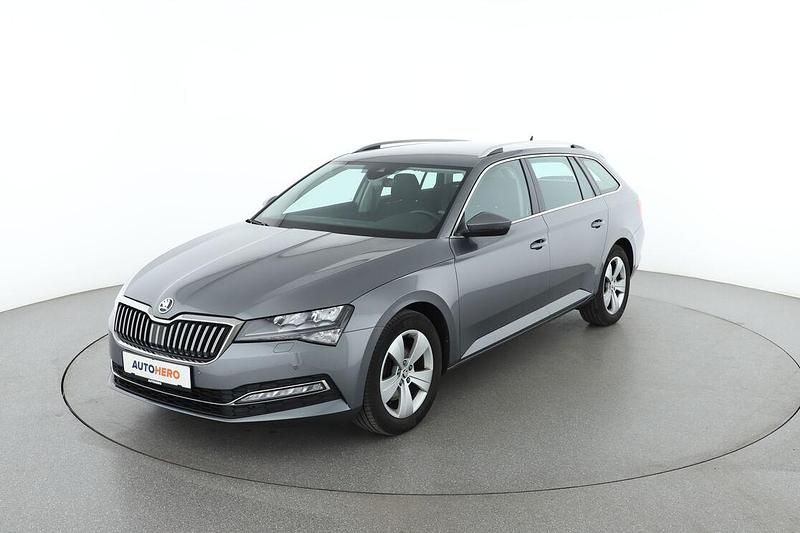 Grau Gebraucht 2022 Skoda Superb Style Kombi | 24.150 € (Guter Preis) - Bild 1/3