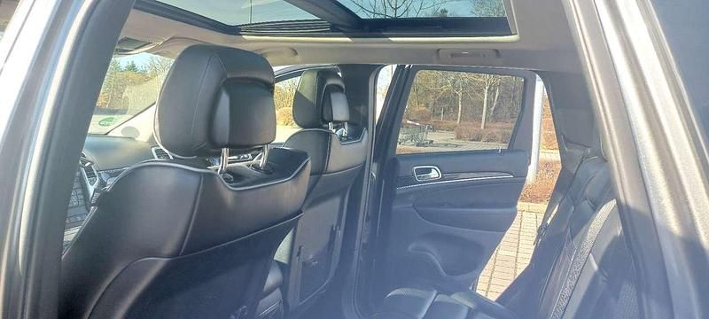 Gebraucht Jeep Grand Cherokee Overland 241 PS (177 kW) 2012 Grau SUV