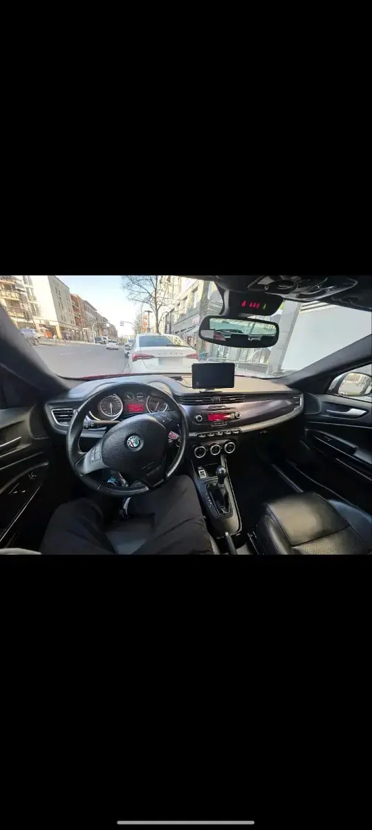 Gebraucht Alfa Romeo Giulietta Super 170 PS (125 kW) 2012 Rot Kleinwagen