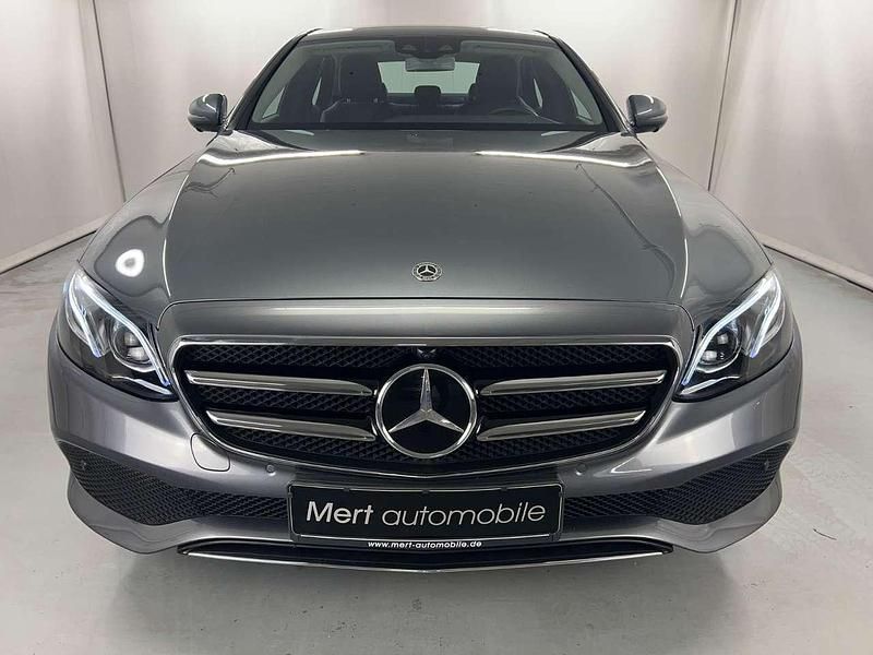 Gebraucht Mercedes E350 299 PS (219 kW) 2019 Selenitgrau  metalliclack (metallic) Limousine