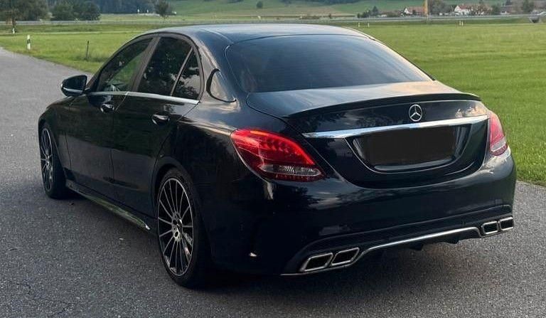 Schwarz Gebraucht 2015 Mercedes C220 AMG Limousine | 16.200 € (Etwas zu teuer) - Bild 1/4