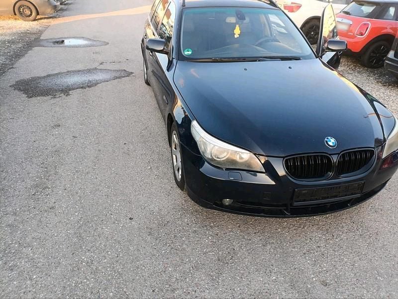 Second-hand BMW 525 177 CP (130 kW) 2006 Albastru Break