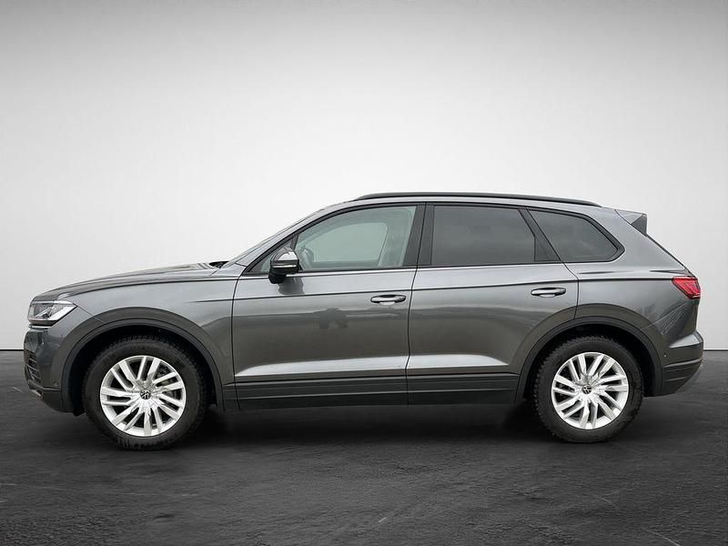 Gebraucht VW Touareg 231 PS (169 kW) 2025 Siliziumgrau metallic SUV